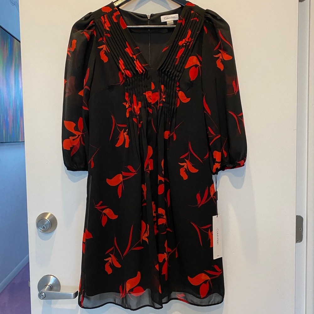 NWT Calvin Klein black and red modern floral dress size 4P